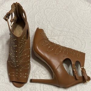 Michael Kors Brown and Gold Studded Women's Peep Toe Heels Size 9